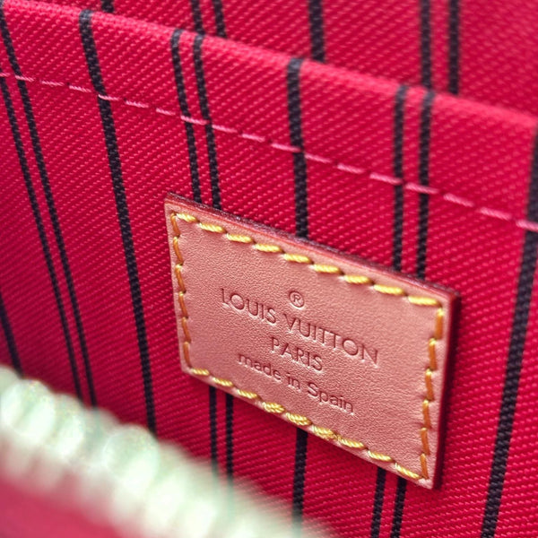 Louis Vuitton Monogram Canvas Neverfull PM Pochette Zippered Clutch Bag W/O Strap (Bnew) WD782WK
