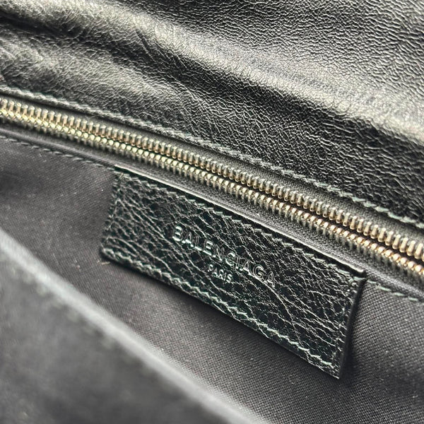 Balenciaga Black Lambskin Leather Giant 12 Silver Envelope Clutch Crossbody Bag W/ Strap (Like new) V4WHKY7