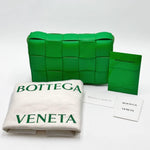 Load image into Gallery viewer, Bottega Veneta Green Leather Cassette Bag (Like new) MXV6QJ7
