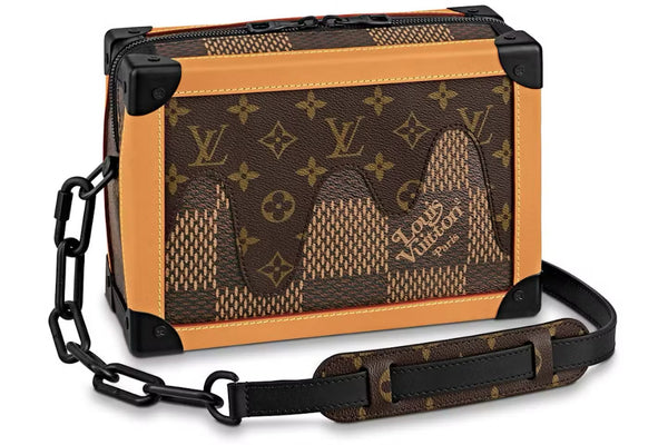 Louis Vuitton x Nigo Soft Trunk
Damier Ebene Giant Brown (Pre-loved)