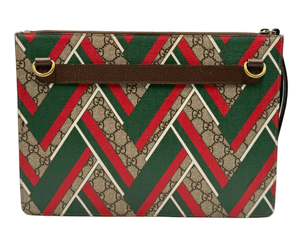 Gucci GG Supreme Chevron Pouch (Like new) WJMRYVJ