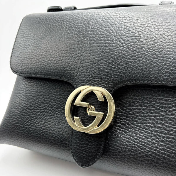 Gucci Interlocking G Shoulder Bag in Black Grained Leather (Like new) 3J4T628