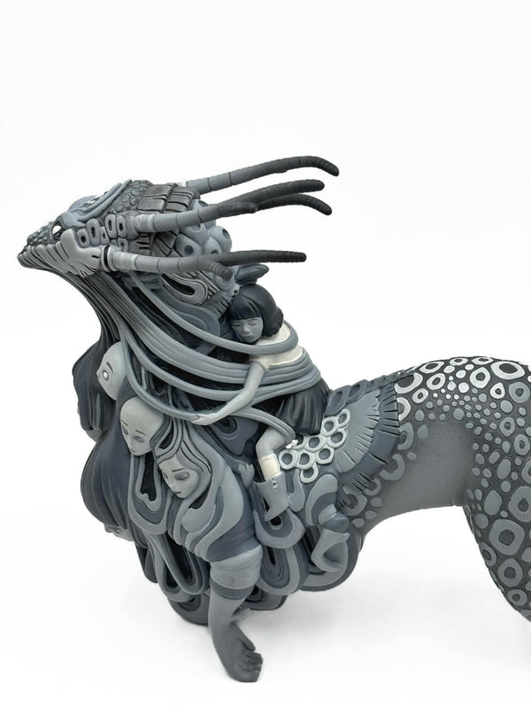 Lauren Tsai x Medicom Toy x 3DRetro Unreal V2 Figure ed. 100 (Signed)