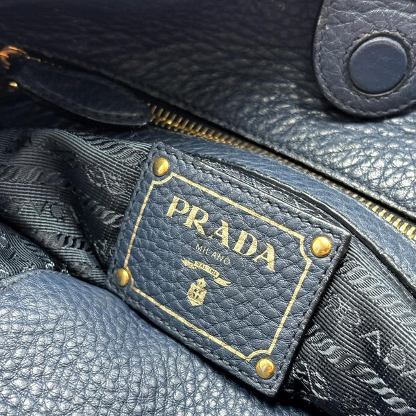 Prada Blue Vitello Daino Grained Leather (Pre-owned) DRYC27Q
