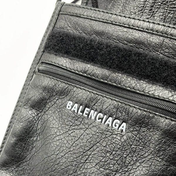 Balenciaga Explorer Pouch With Strap Small in black Arena lambskin (Pre-owned) 7GCKR9J