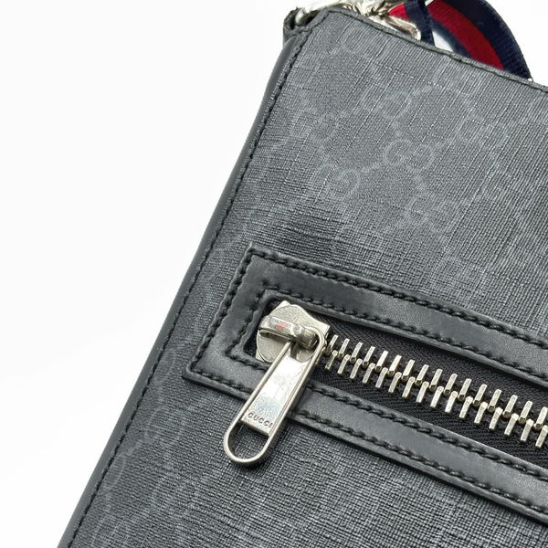 Gucci Black GG Supreme Coated Canvas Flat Messenger Bag (Pre-owned) 732RTW9