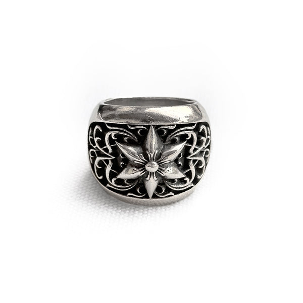 Chrome Hearts Classic Oval Star Ring (Vintage) size 9