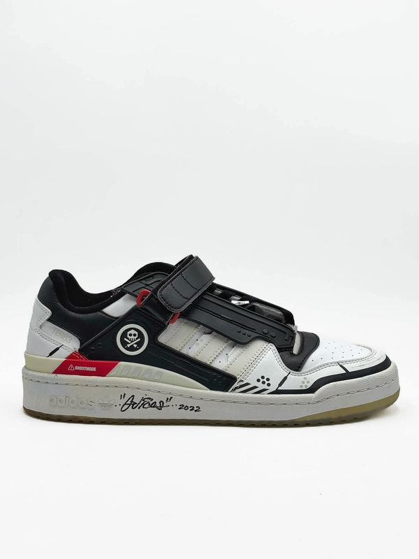 Quiccs x Adidas Forum Low White Black (Signed)