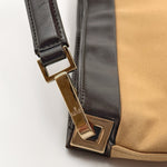 Load image into Gallery viewer, Gucci 2000-2015 Canvas Web shoulder bag (Pre-owned)
