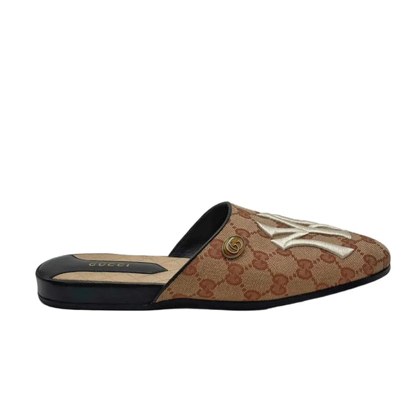Gucci Beige/Red GG Canvas NY Yankees Mules (Pre-owned)