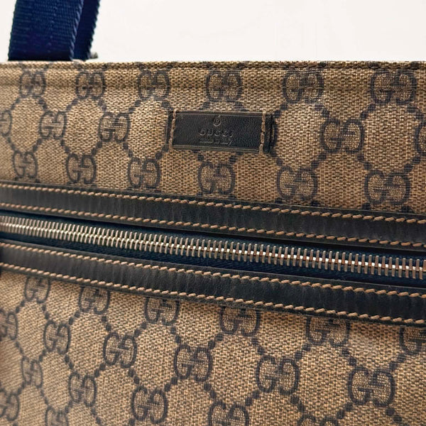Gucci GG Supreme Canvas Flat Messenger Bag Navy (Pre-owned) GH3JC9H
