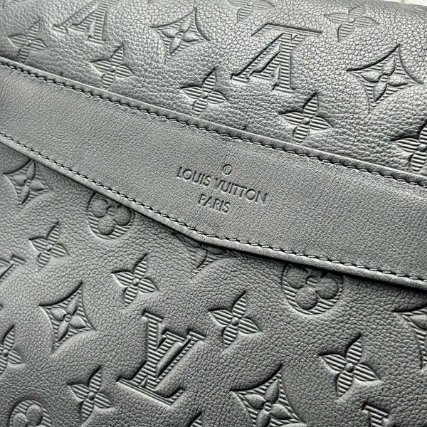 Louis Vuitton Voyager PM Monogram Shadow Leather Black (Like new) 4M2BVDX
