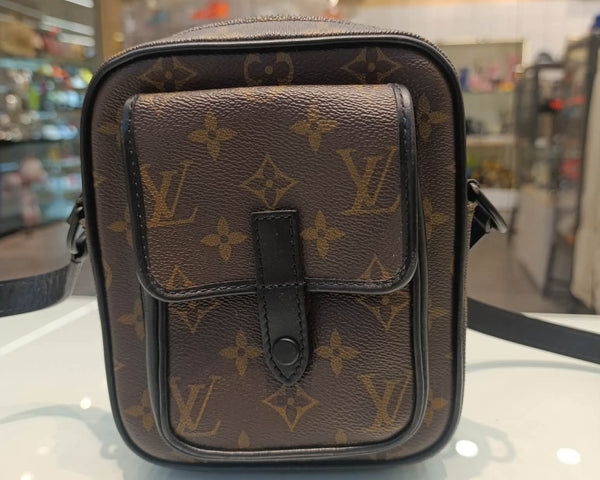 Louis Vuitton Pre-Owned 2021 Christopher Monogram Macassar Shoulder Bag (Pre-owned)