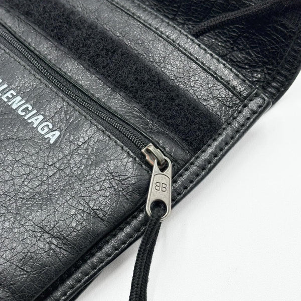 Balenciaga Explorer Pouch With Strap Small in black Arena lambskin (Pre-owned) 7GCKR9J