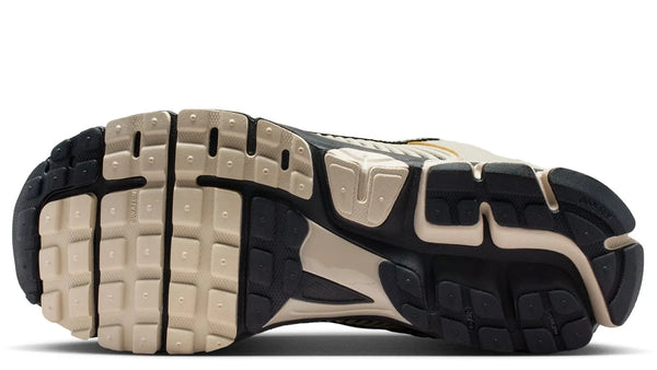 Nike Zoom Vomero 5 Black Cream