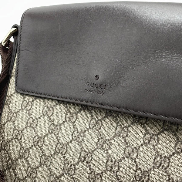Gucci Pre-Owned 2016-2025 GG Supreme Messenger Bag Crossbody Bag (Pre-owned) DRBWC4X