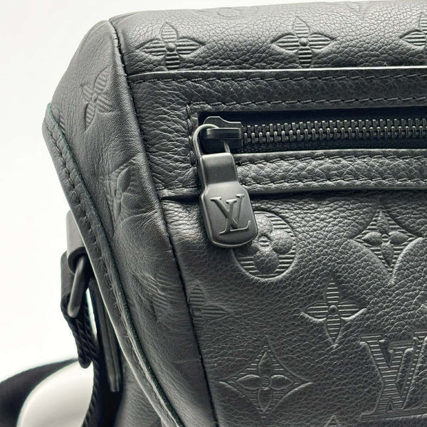 Louis Vuitton Voyager PM Monogram Shadow Leather Black (Like new) 4M2BVDX