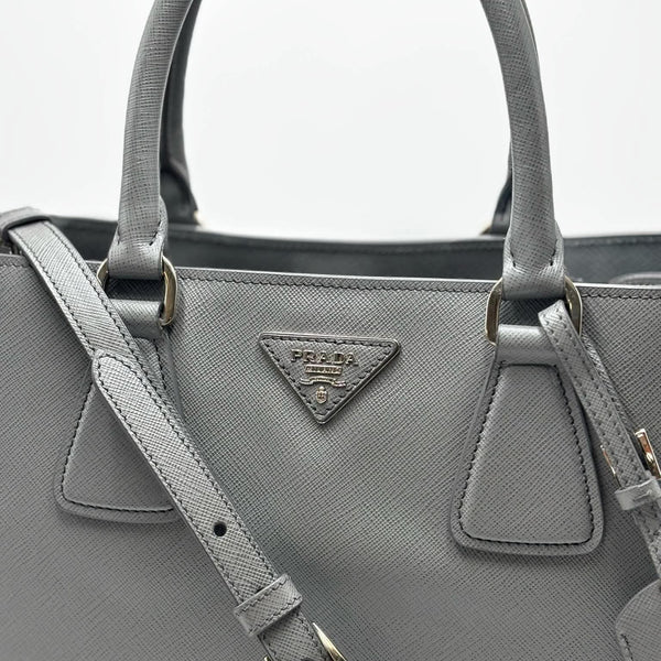 Prada 2015-2026 Medium Bicolor Saffiano Lux Galleria Satchel Grey (Like new) 8D976YD