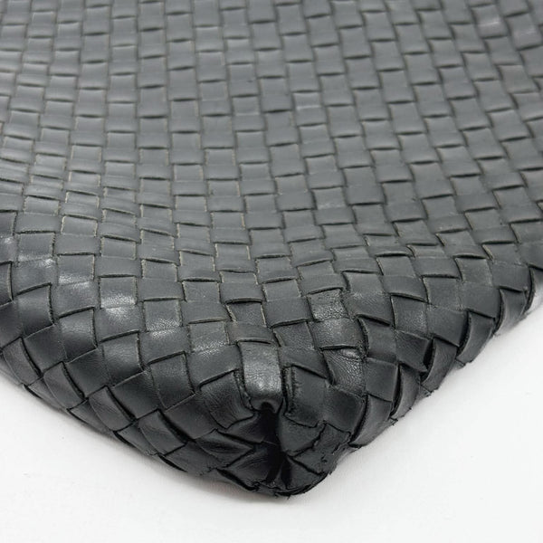 Bottega Veneta Intrecciato Black Messenger Bag (Pre-owned) 4DWB6KM
