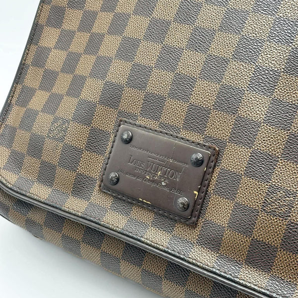Louis Vuitton Damier Ebene Brooklyn MM Crossbody Bag (Pre-owned) 6RD9VXT