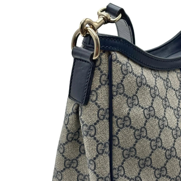 Gucci 2016-2026 GG Supreme Web Shoulder Bag (Pre-owned) 6C7RRDG