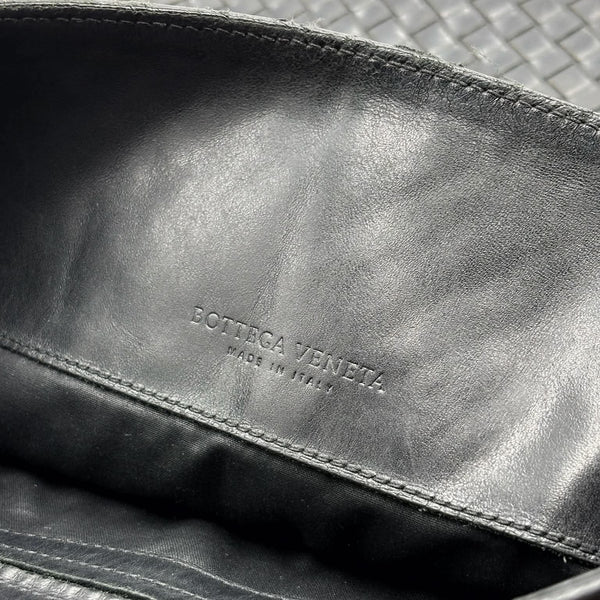 Bottega Veneta Intrecciato Black Messenger Bag (Pre-owned) 4DWB6KM