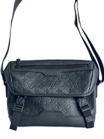Load image into Gallery viewer, Louis Vuitton Voyager PM Monogram Shadow Leather Black (Like new) 4M2BVDX

