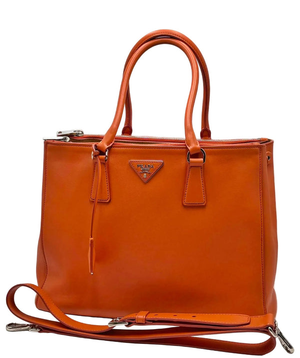 Prada Medium Soft Calf Galleria Double Zip Tote satchel (Like new) RK9DR38