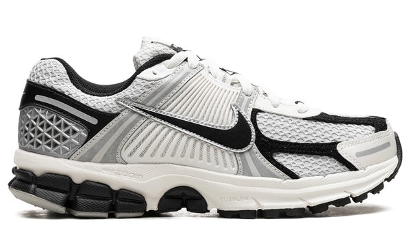 Nike Zoom Vomero 5 Photon Dust Black