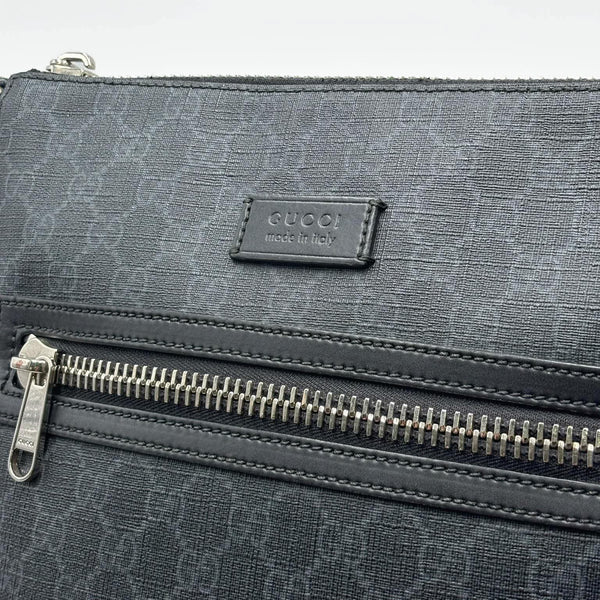 Gucci Black GG Supreme Coated Canvas Flat Messenger Bag (Pre-owned) 732RTW9