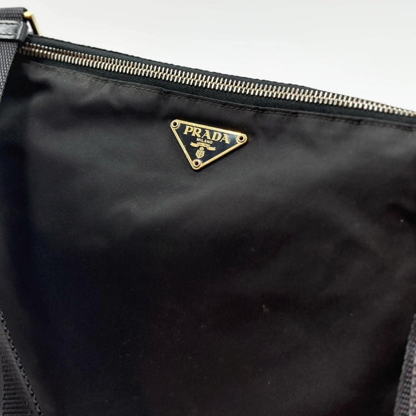 Prada Square Nylon Shoulder Bag Black (Pre-owned) G4B7T3D
