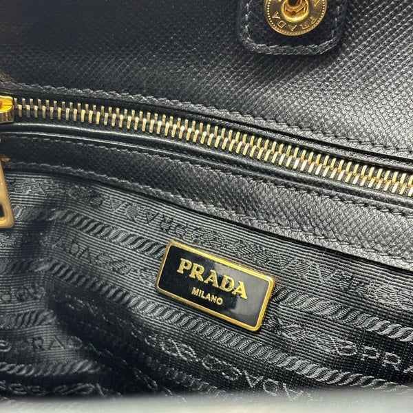 Prada Black Saffiano Leather Top Handle Tote Bag (Like new) DGRJQ2W