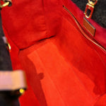 Load image into Gallery viewer, Louis Vuitton Limited Edition Monogram Fleece Teddy Onthego GM Tote Bag (Brandnew)
