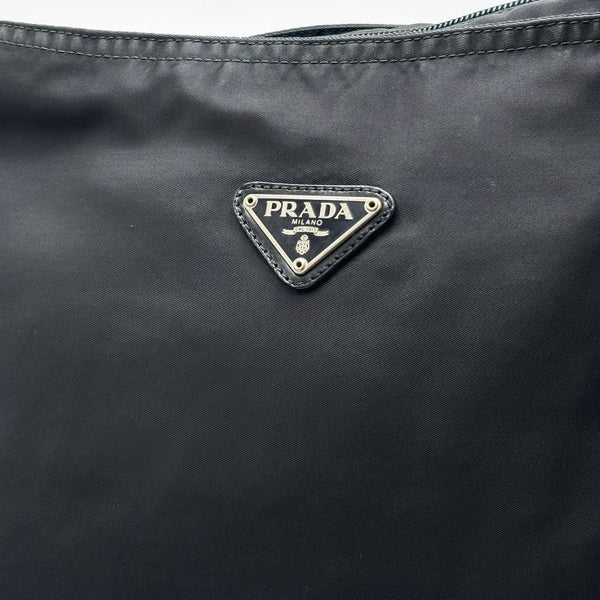 Prada Black Tessuto Nylon And Leather Shoulder Bag (Pre-owned)
