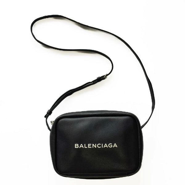 Balenciaga Everyday Camera Bag S Black (Like new) MDB4WC3