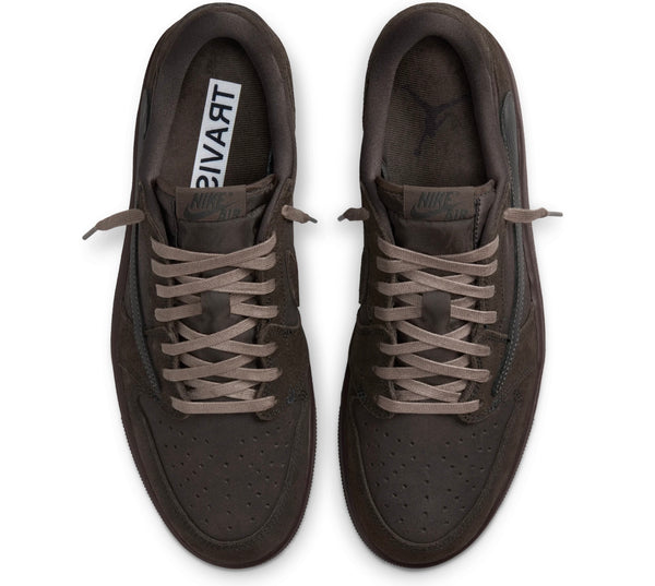 Jordan 1 Retro Low OG SP
Travis Scott Velvet Brown
