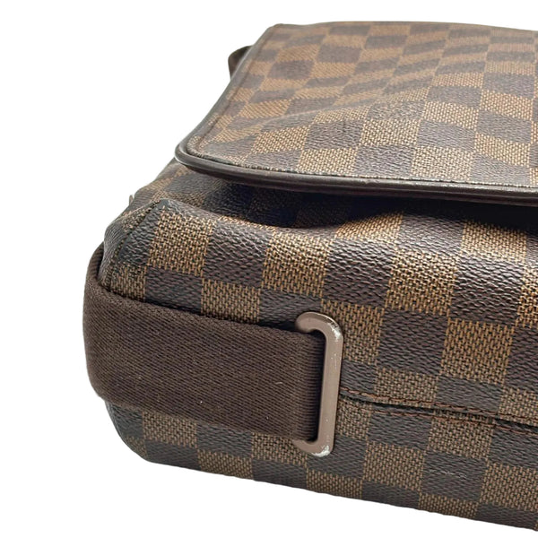 Louis Vuitton Damier Ebene Brooklyn MM Crossbody Bag (Pre-owned) 6RD9VXT