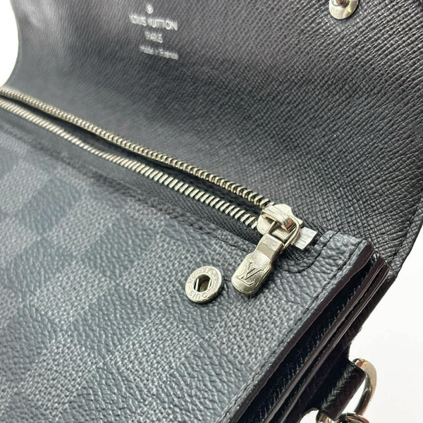 Louis Vuitton Damier Graphite Canvas Accordion Wallet (Like new) DTC8Y7Y