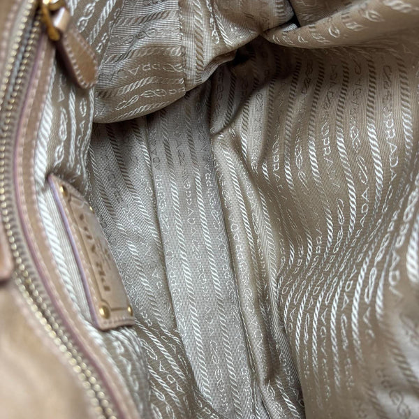 Prada Vitello Shine Leather Shoulder Bag (Pre-owned) WXXHCR7