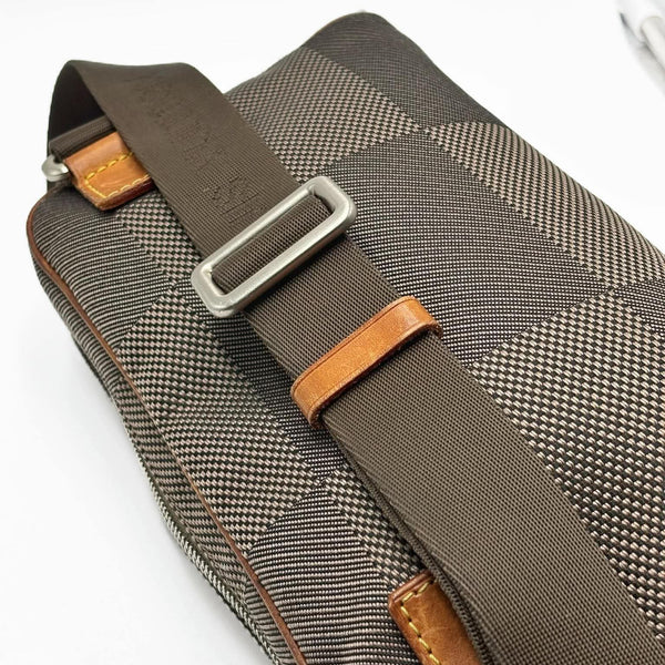 Louis Vuitton Damier Geant Acrobat Terre (Pre-owned) 8KMK37X