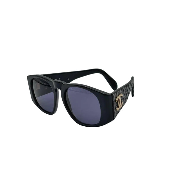 Chanel Black Frame Quilted CC Logo Sunglasses (Like new)
