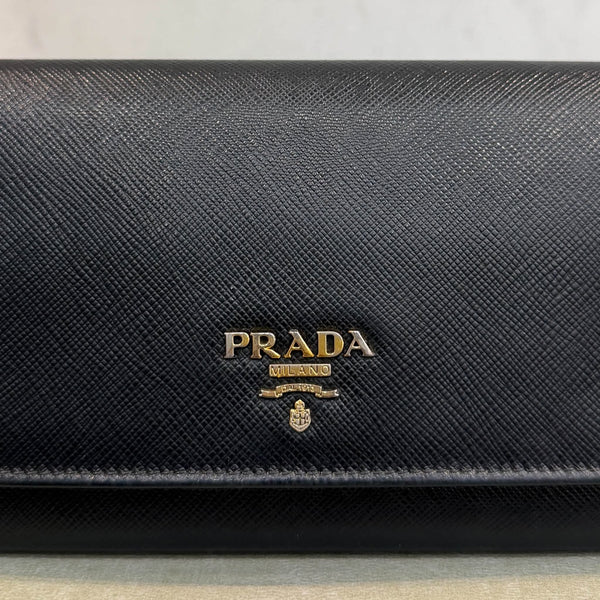 Prada Saffiano Metal Oro Chain Wallet Black Black (Pre-owned)