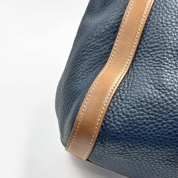 Prada Blue Vitello Daino Grained Leather (Pre-owned) DRYC27Q