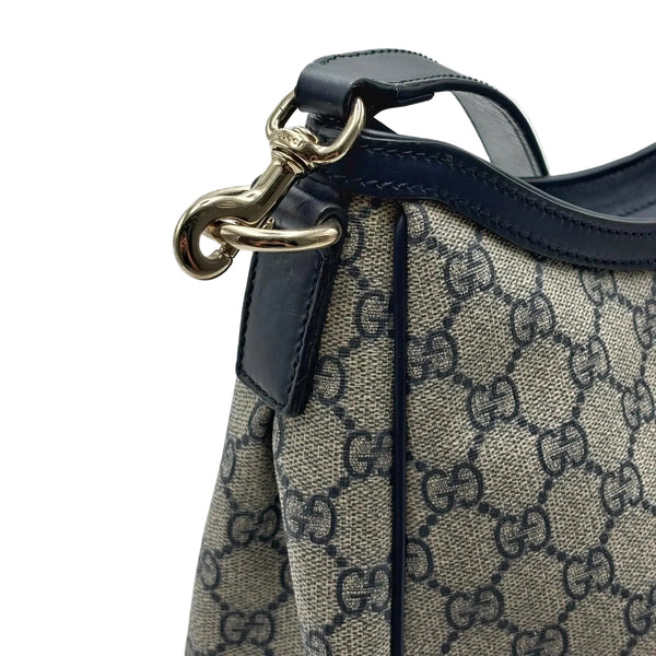 Gucci 2016-2026 GG Supreme Web Shoulder Bag (Pre-owned) 6C7RRDG