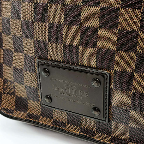 Louis Vuitton Damier Canvas Brooklyn PM Messenger Bag (Like new)