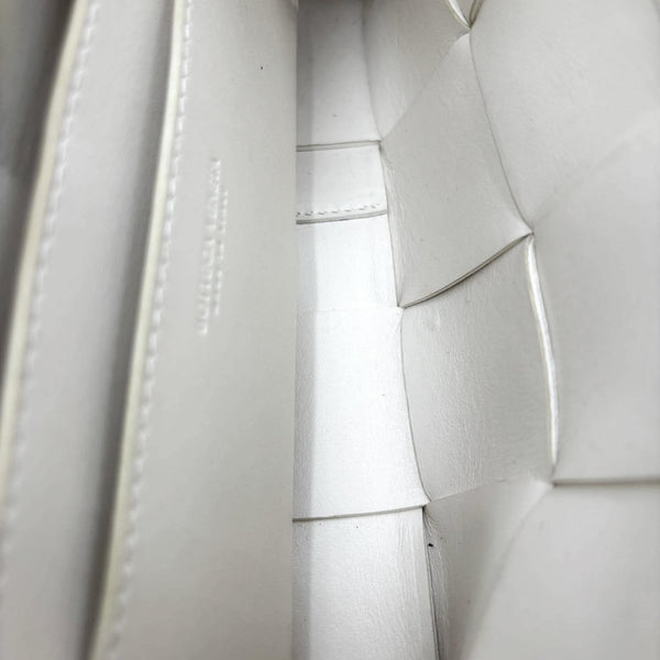 Bottega Veneta Lambskin Maxi Intrecciato Small Brick Cassette Bag White (Pre-owned) 39T8TJK