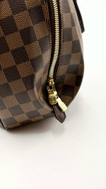 Load image into Gallery viewer, Louis Vuitton 2006 Belem MM handbag (Like new)
