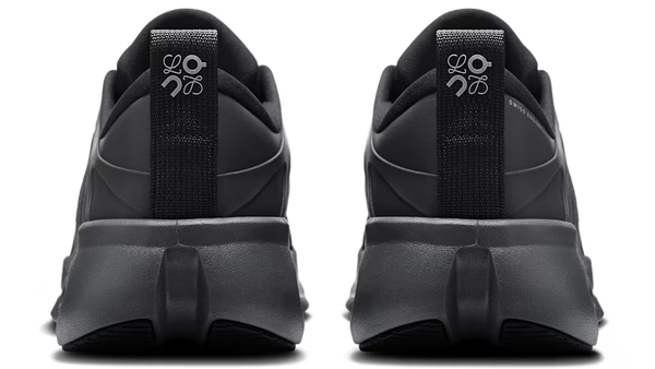On Running Cloudsolo LOEWE All Black