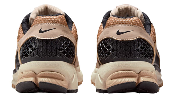 Nike Zoom Vomero 5 Sanddrift (Women's)