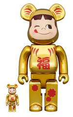 Load image into Gallery viewer, Bearbrick Daruma Peko-Chan Gold Plated 100% &amp; 400% Set
